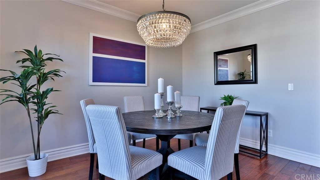 12026 Hoffman St #401