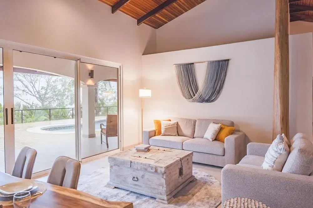Casa Blanca: Luxury Oceanview 4 Bedroom Uvita Home