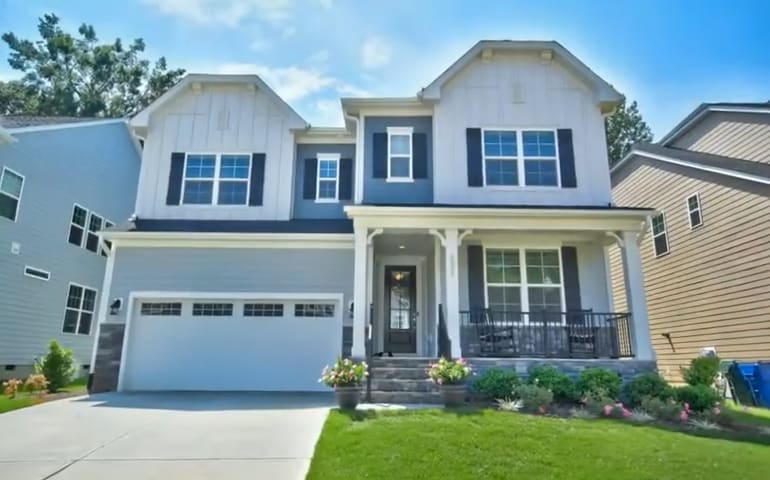8825 Moss Glen Drive, Raleigh, NC 27617