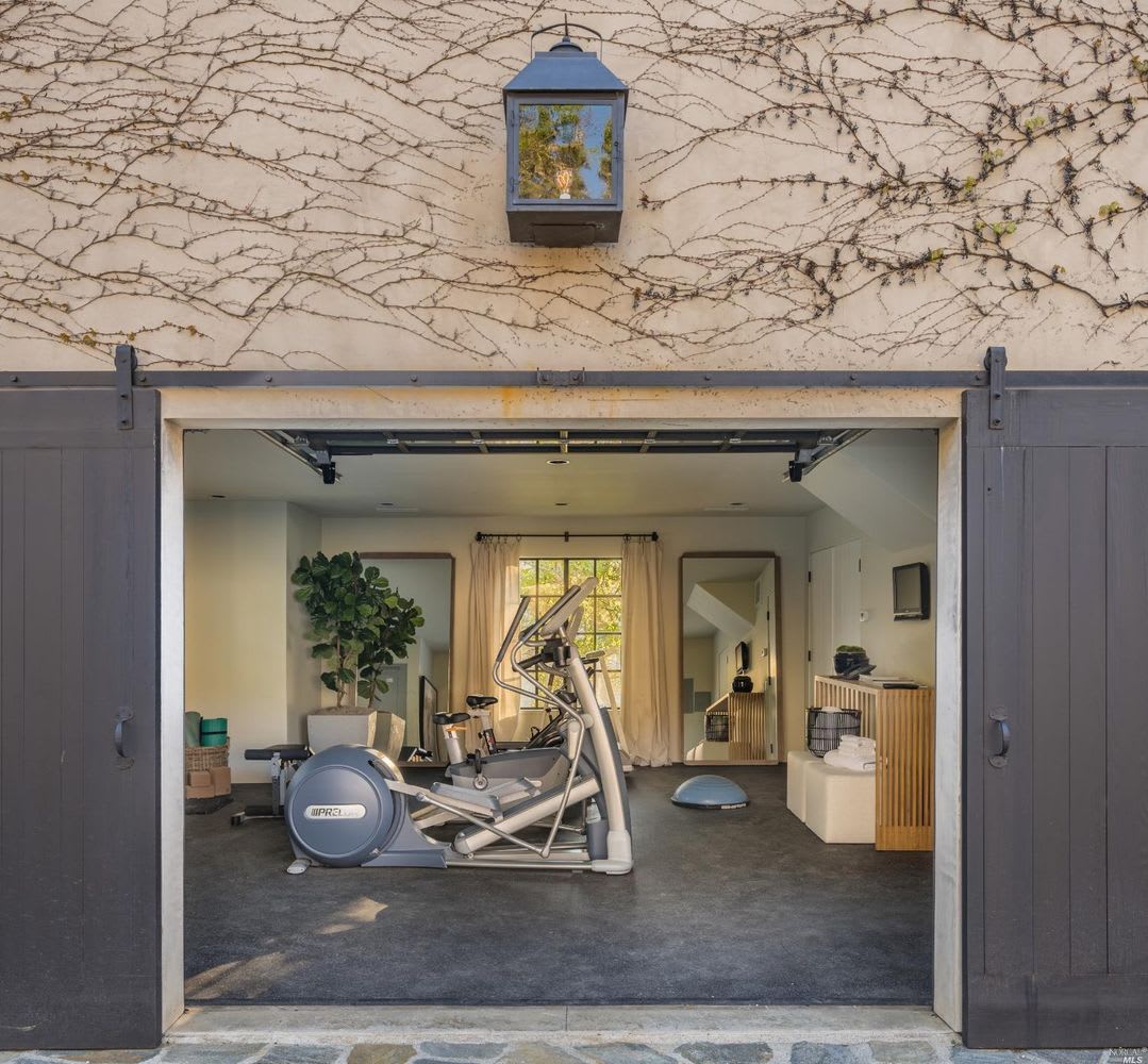 Inside the 15 Million Napa Valley "Casa Kulanu"