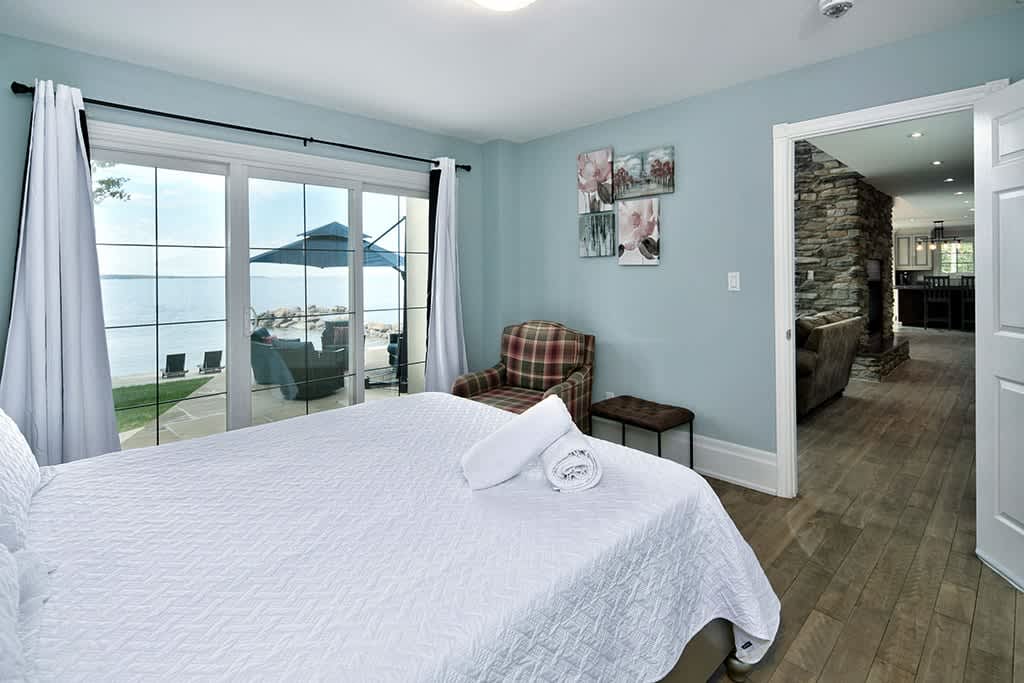 SOLD; Bay Waterfront Luxury Barry Cohen Homes