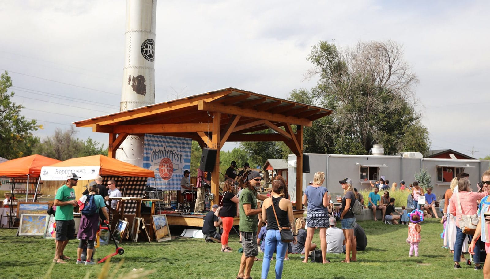 Littleton, Highlands Ranch date ideas - Breckenridge Brewery