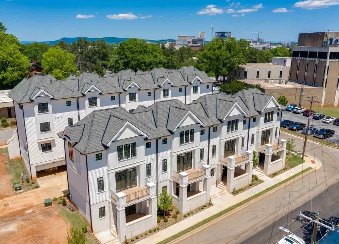 Augusta Row image
