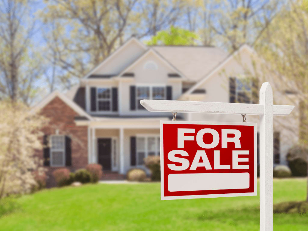 10 Essential Must-Know Tips Before Listing Your House for Sale