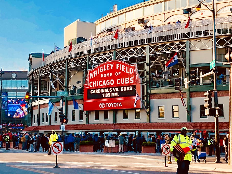 Locals Guide to a Cubs Game Day in the Southport Corridor