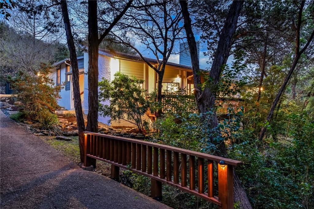 902 Yaupon Valley Rd