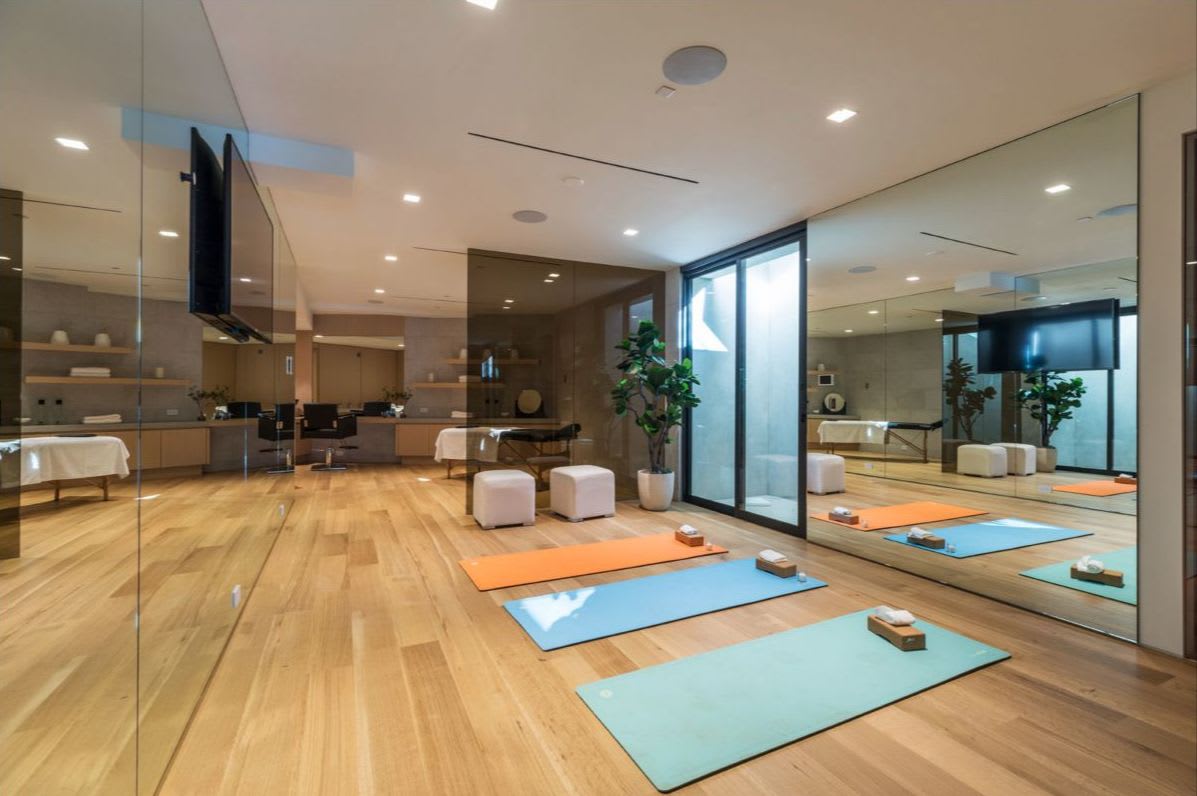 Billionaires Want a Spa and Gym in Their Home