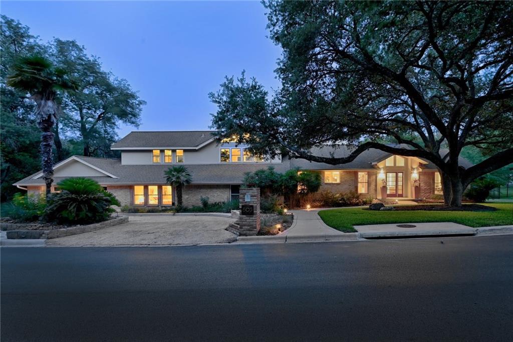 805 Forest View Dr
