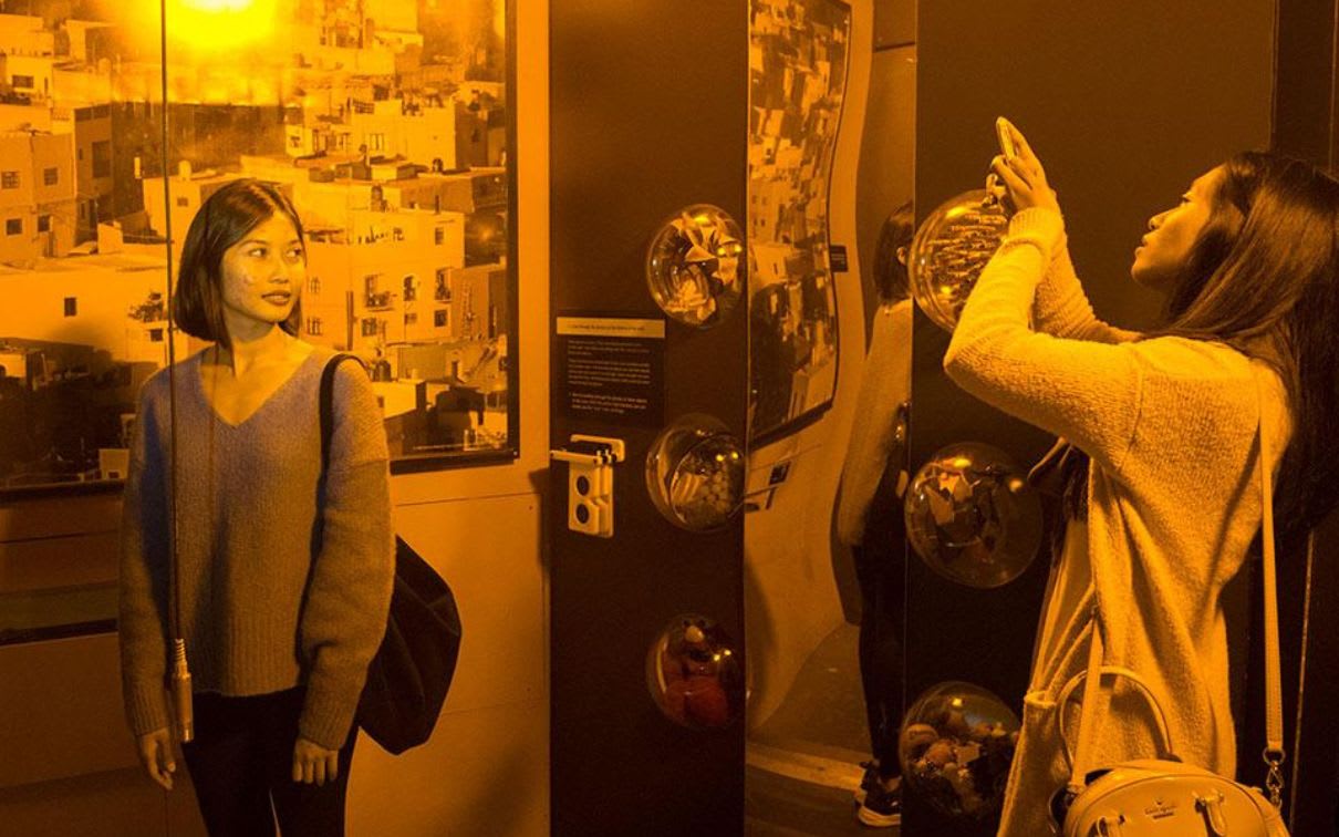 Step into a world of color—or rather, the absence thereof—at the Monochromatic Room within the Exploratorium. Here, hues fade into whispers, leaving only a golden-yellow glow that bathes everything in its singular embrace.