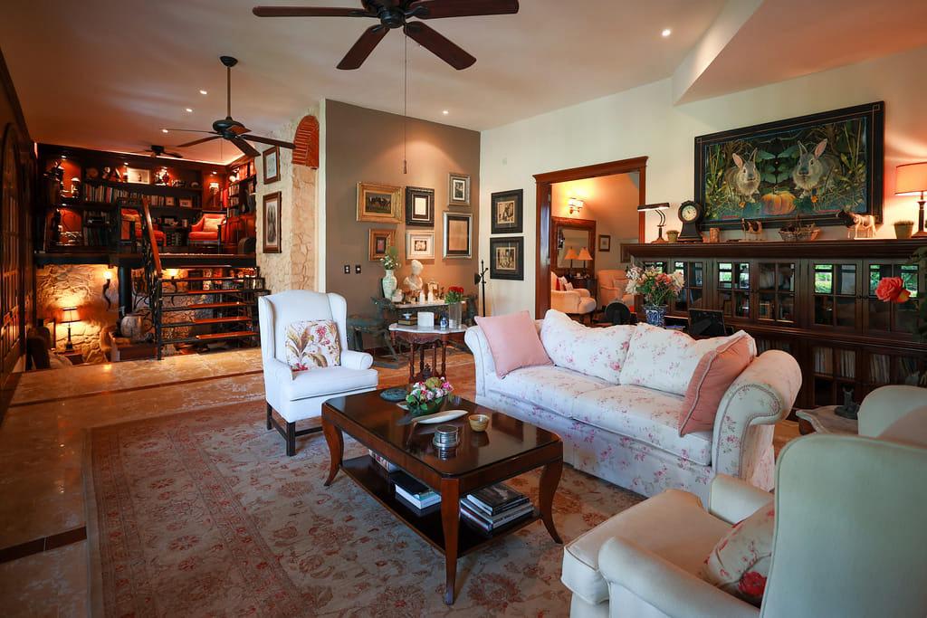 Amazing House/Mansion for sale, own this masterpiece in Puerto Aventuras! Library and Living Area