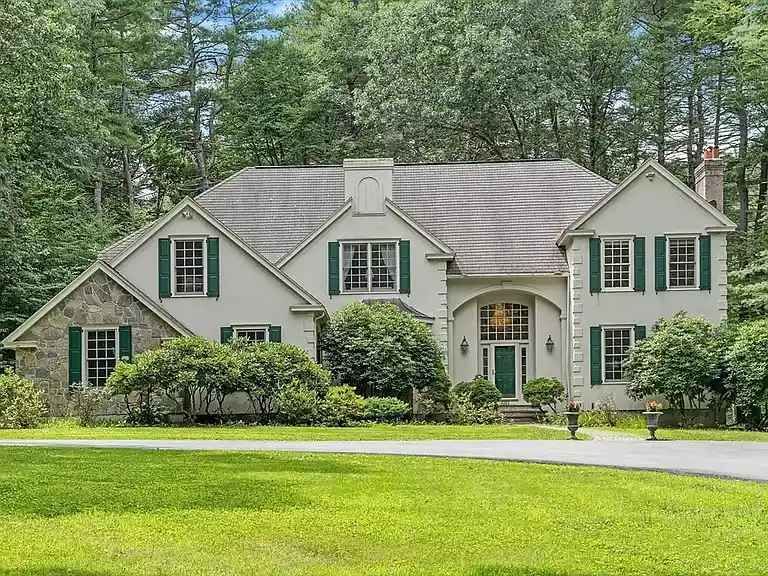 683 Strawberry Hill Road, Concord, MA