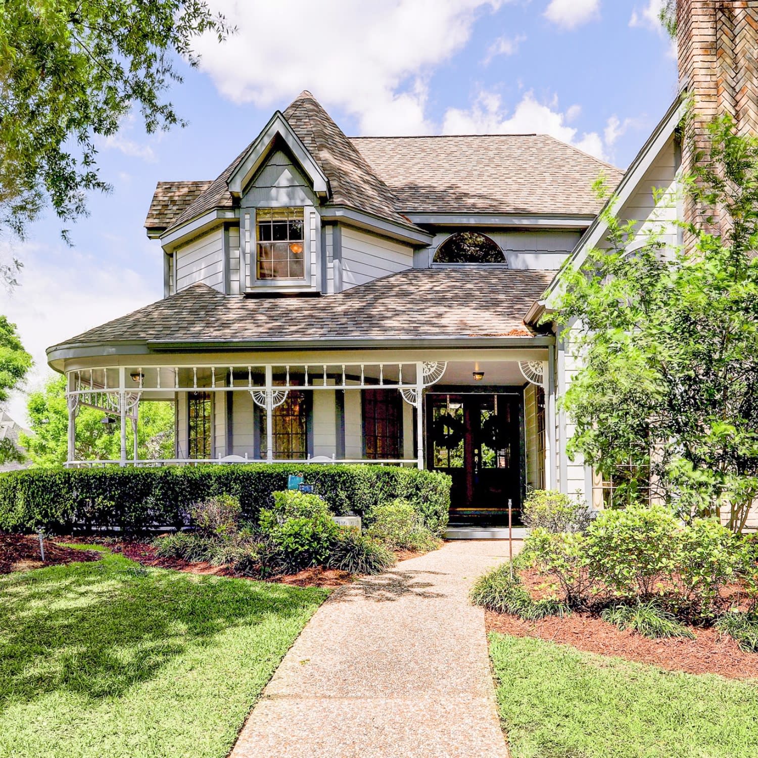 Young Realty Group Houston Real State Broker