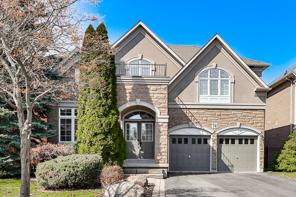 74 Spring Azure Crescent, Oakville