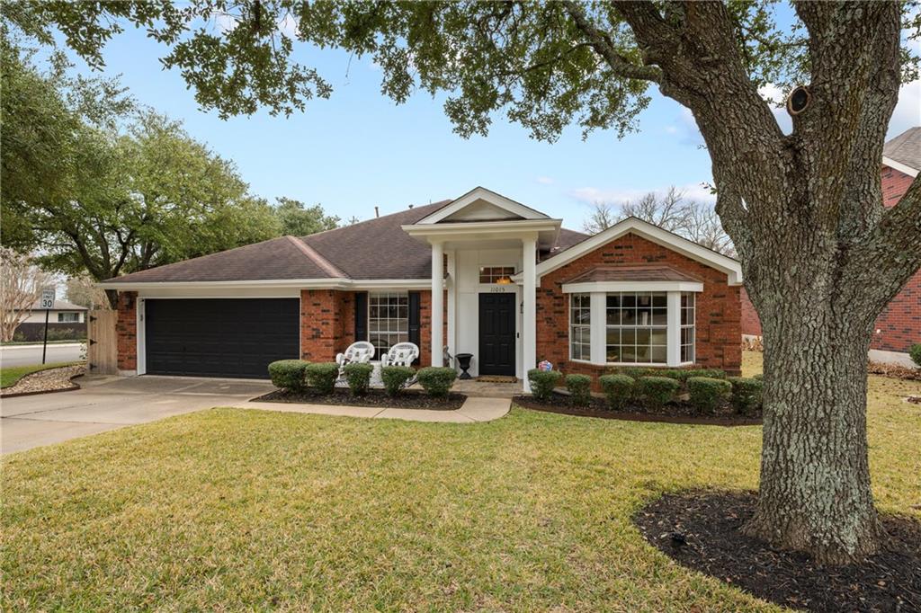 11015 Pebble Garden Ln