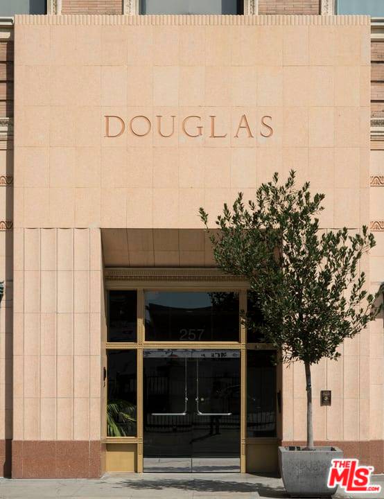 257 S Spring St, Unit PHMN