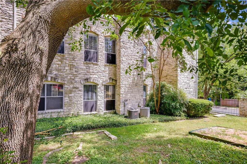 2520 Quarry Rd, #101