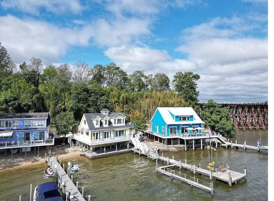 Potomac Riverfront Hideaway