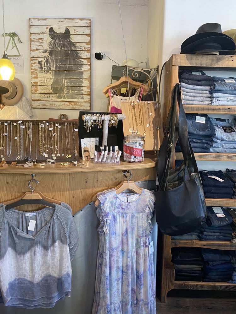 Camellia Boutique jewelry and clothing, Dana Point
