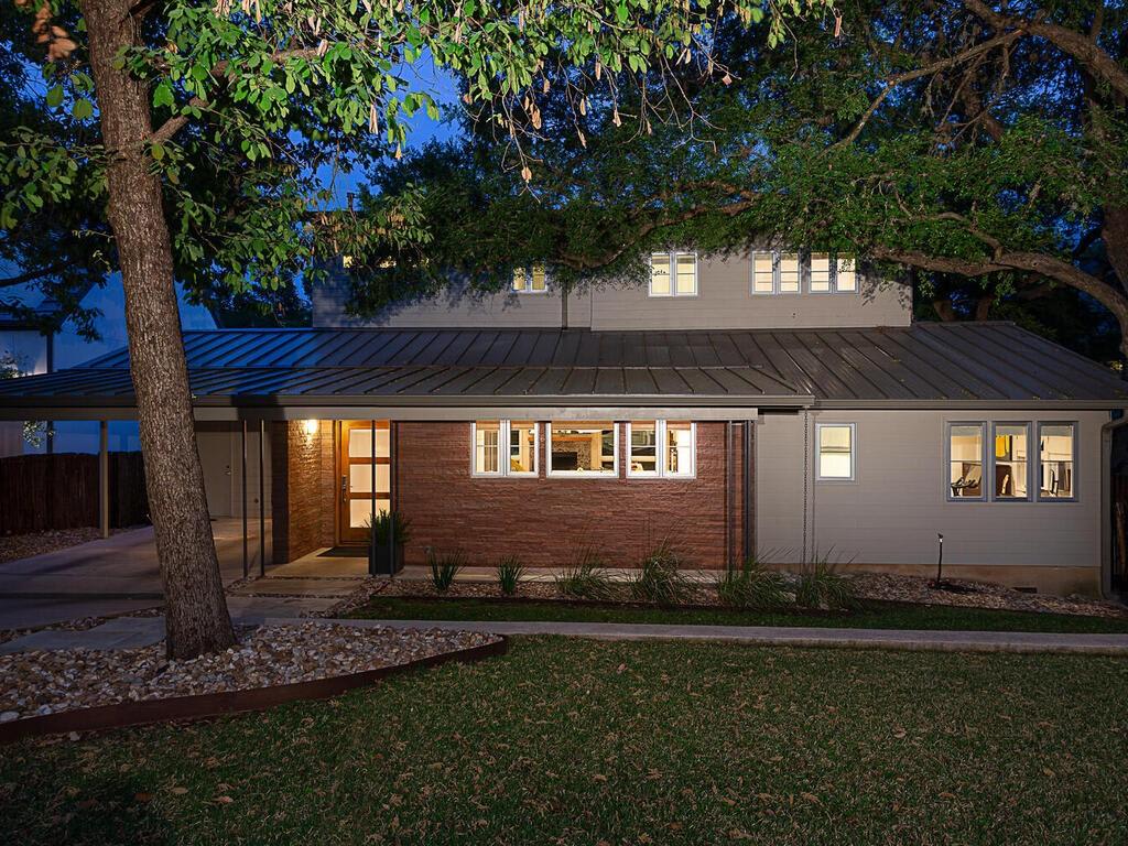 1005 Possum Trot St