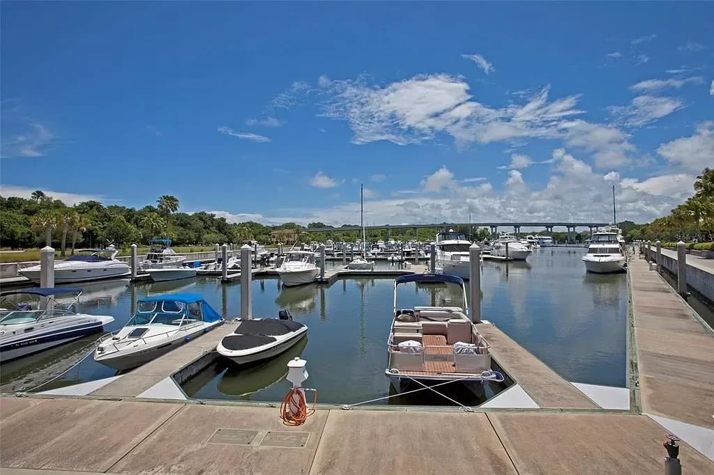 102 YACHT HARBOR DRIVE Unit: 369