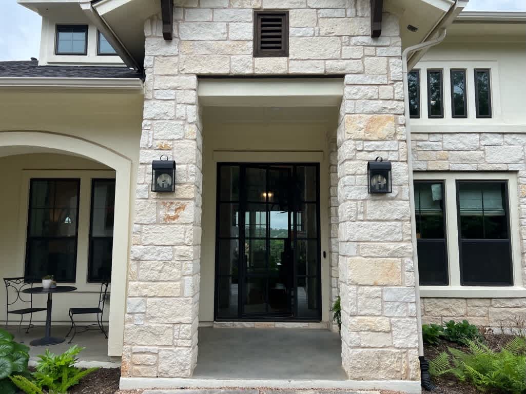 704 Furlong Dr