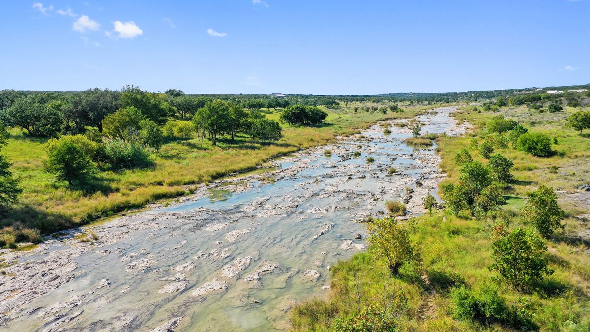Pedernales Riverfront 9.92 ACRES