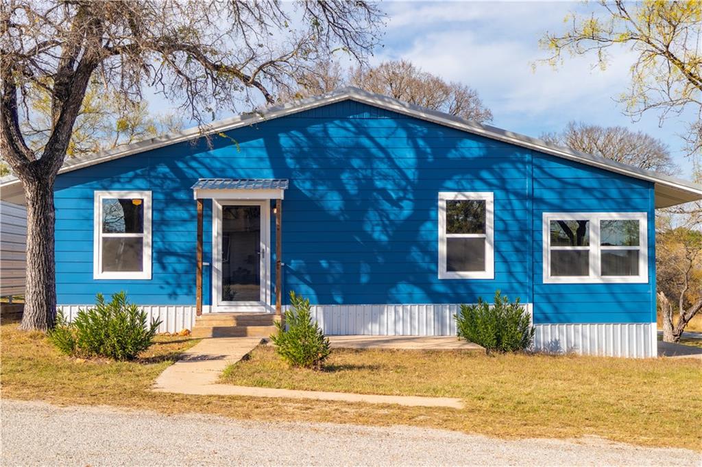 104 Beach Dr