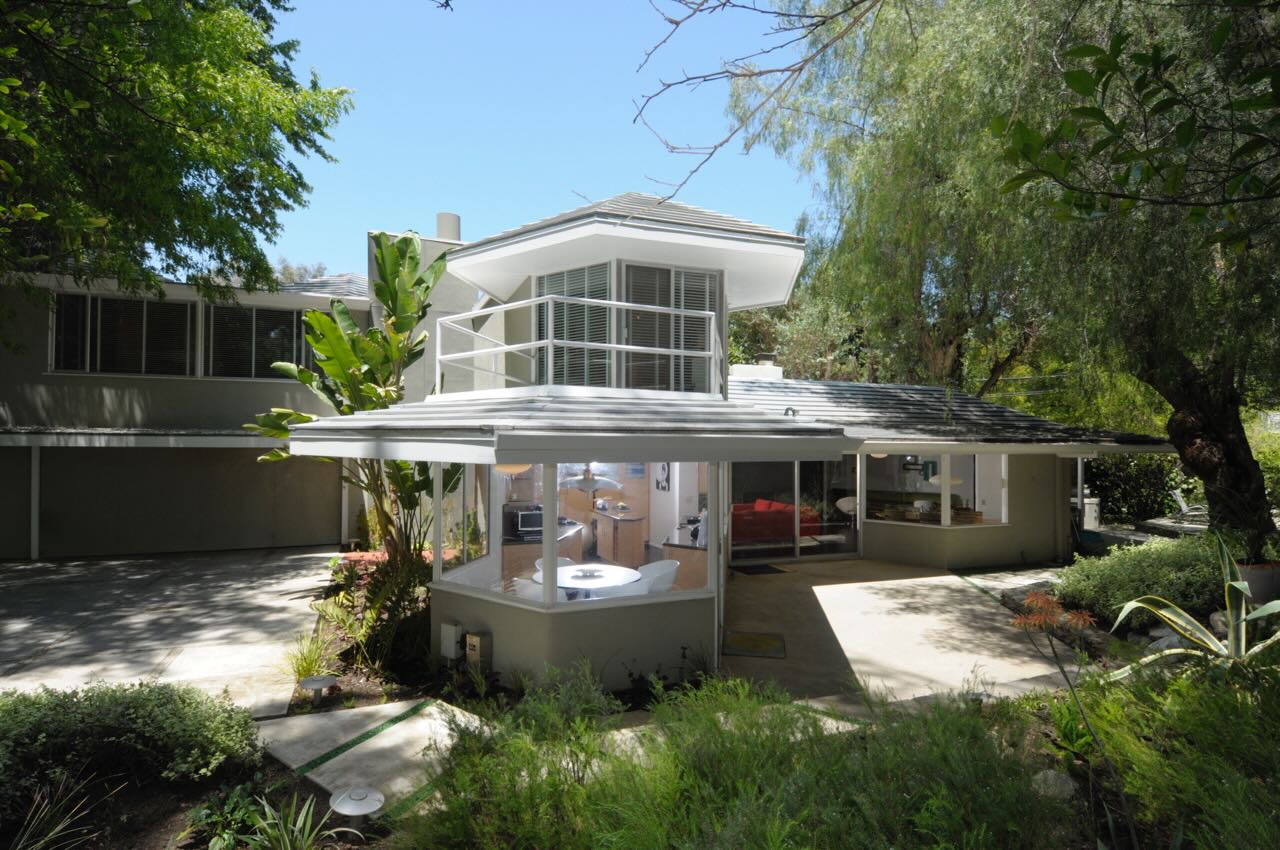 4754 VANALDEN Avenue