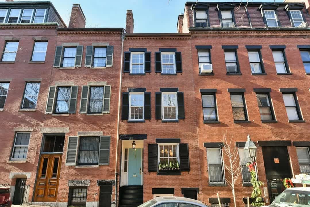 Exquisitely Renovated townhome, Beacon Hill, Boston