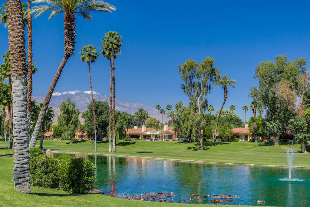 DESERT HORIZONS COUNTRY CLUB