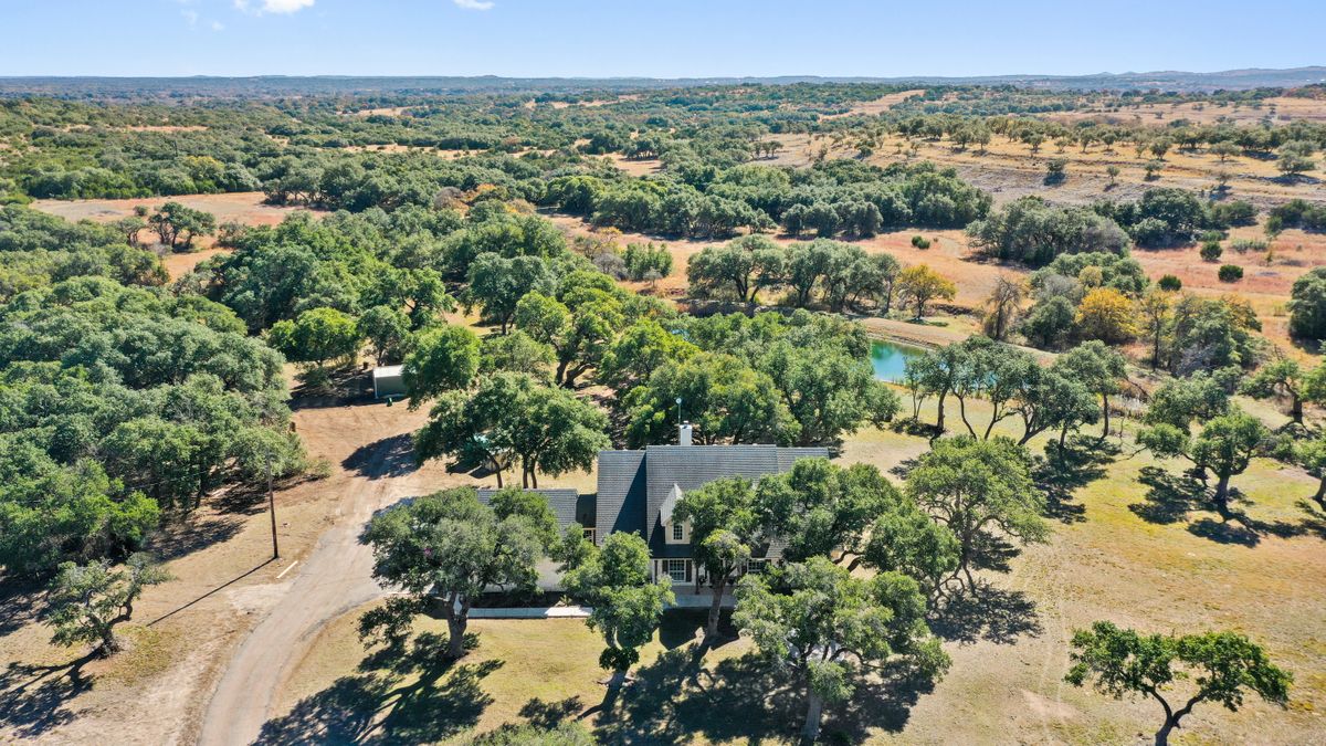 956 Landing Ln  | 25.48 ACRES