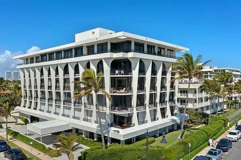 Dunster House Palm Beach Neighborhood Guide