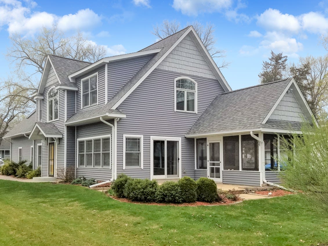 Just Sold: 807 N Shore Drive, Forest Lake, MN 55025