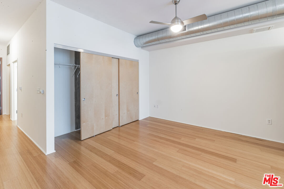 1111 S Grand Ave #1205