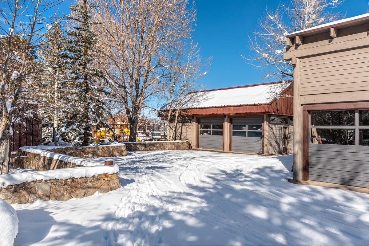 1313 &1333 W Buttermilk Road Aspen Saslove and Warwick