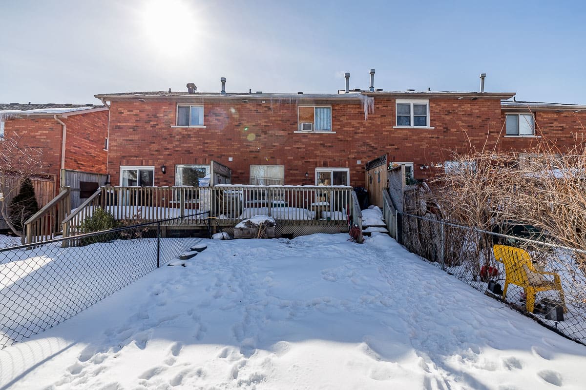 SOLD; Beauty in Barrie Walking Distance to Waterfront Barry Cohen Homes