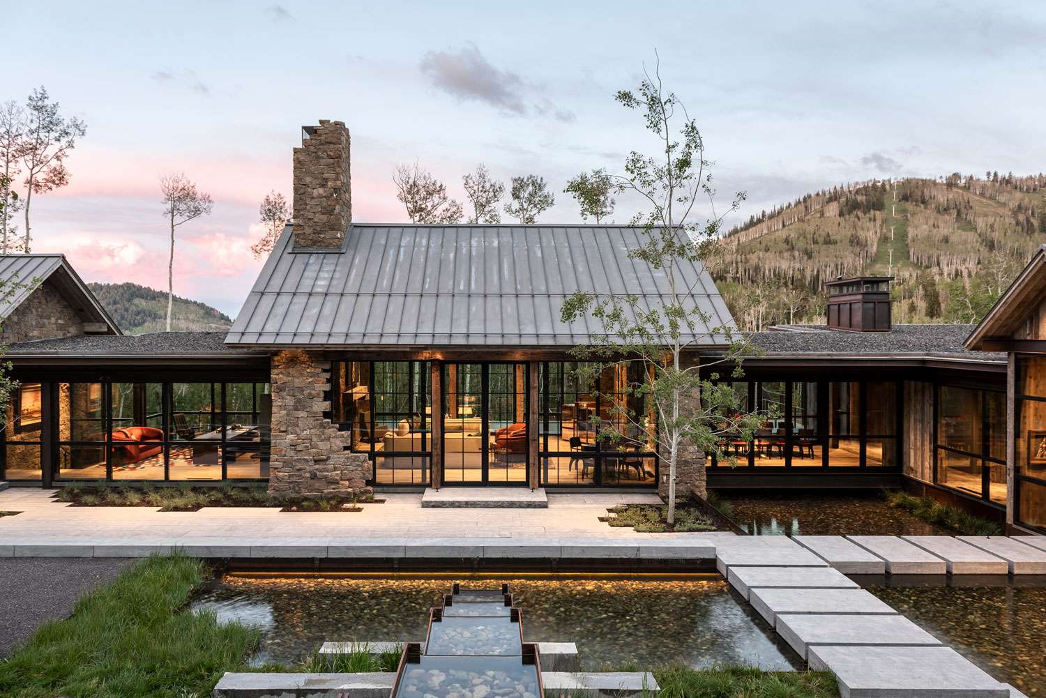 Exploring the Essence of Mountain Modern Architecture, image size:1500x1001