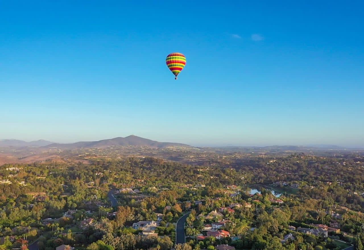 Hot air balloon