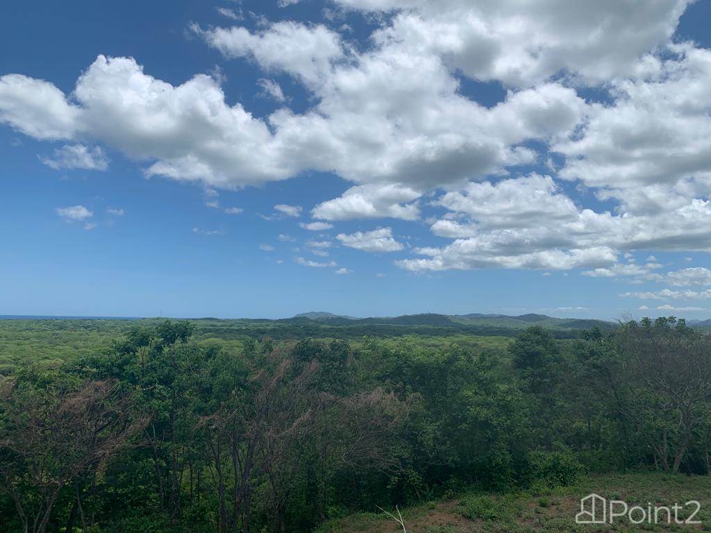 Ocean View Lot in Playa Avellanas