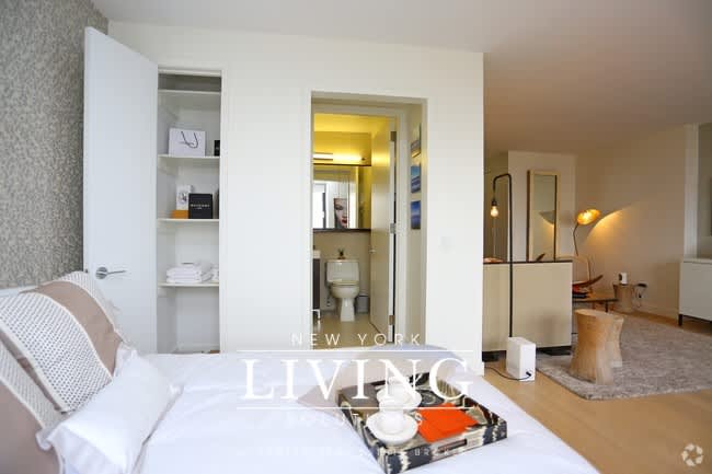 Tribeca Bridge Tower