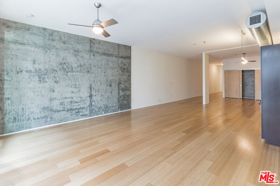 1111 S Grand Ave #1205