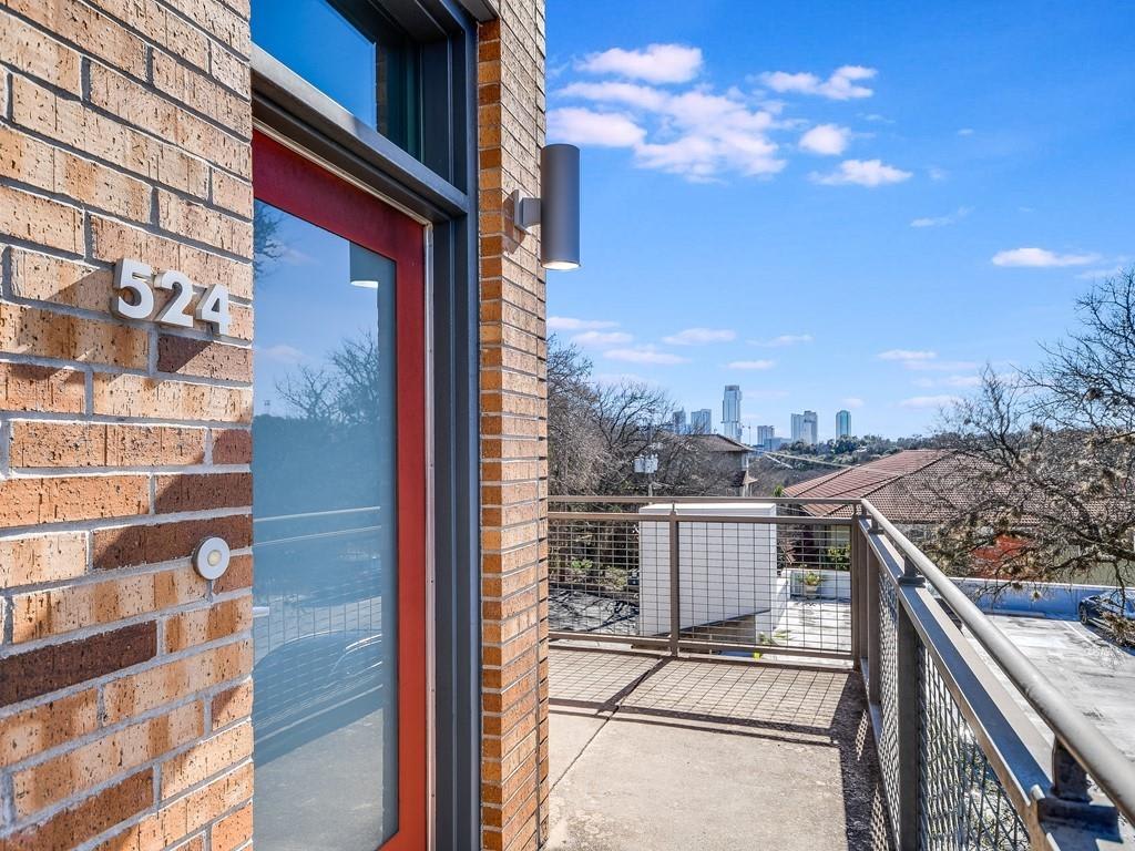 2205 N Lamar Blvd, #524