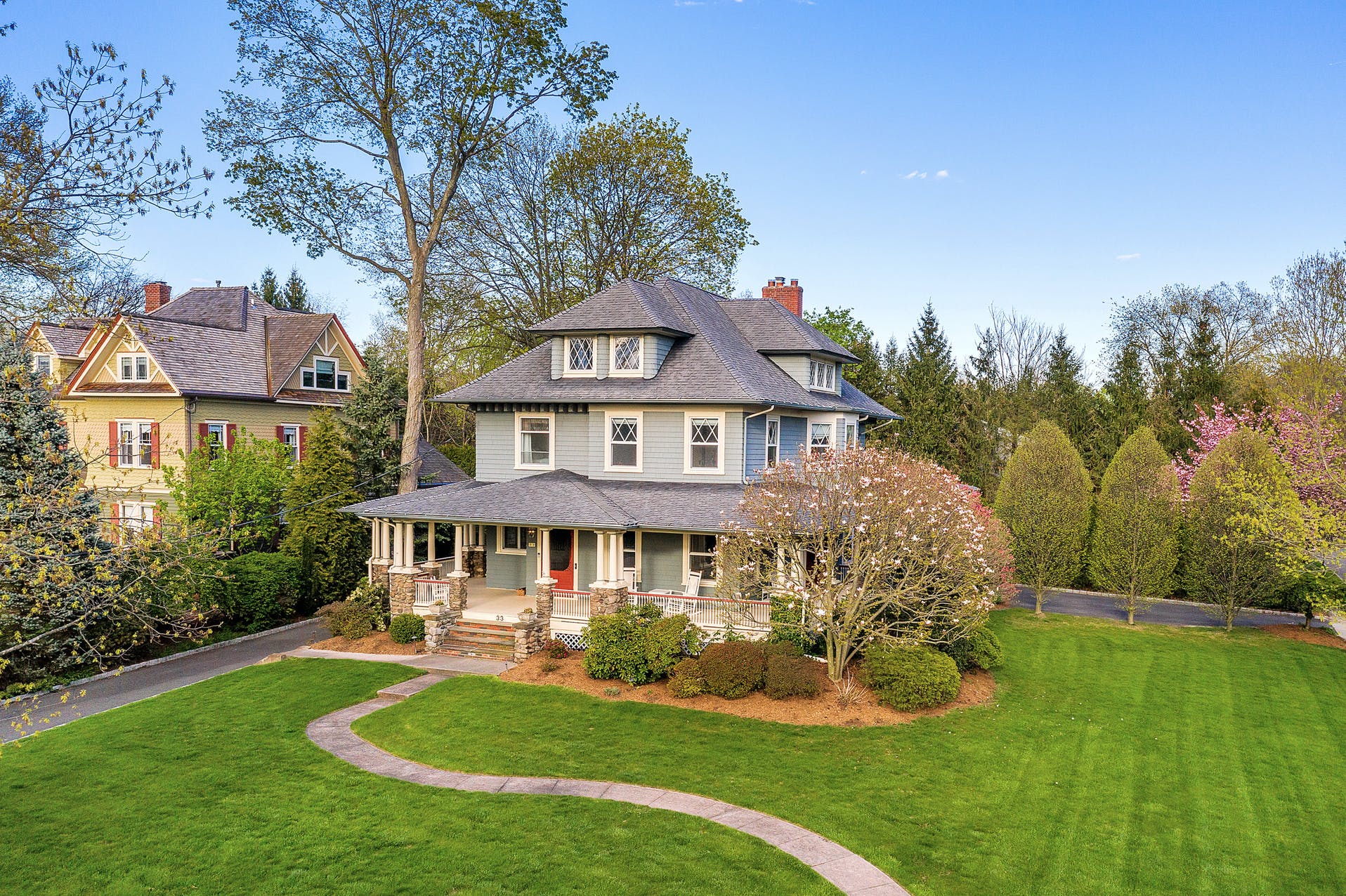 33 Brookside Avenue, Ridgewood
