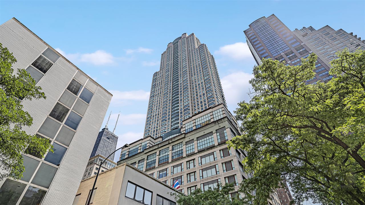 100 E Huron