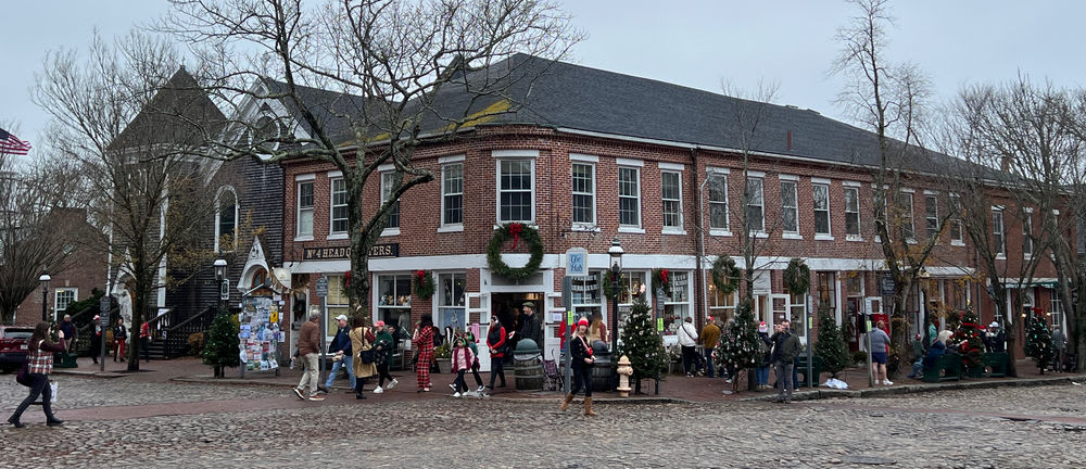 Christmas Stroll Nantucket on Main Street