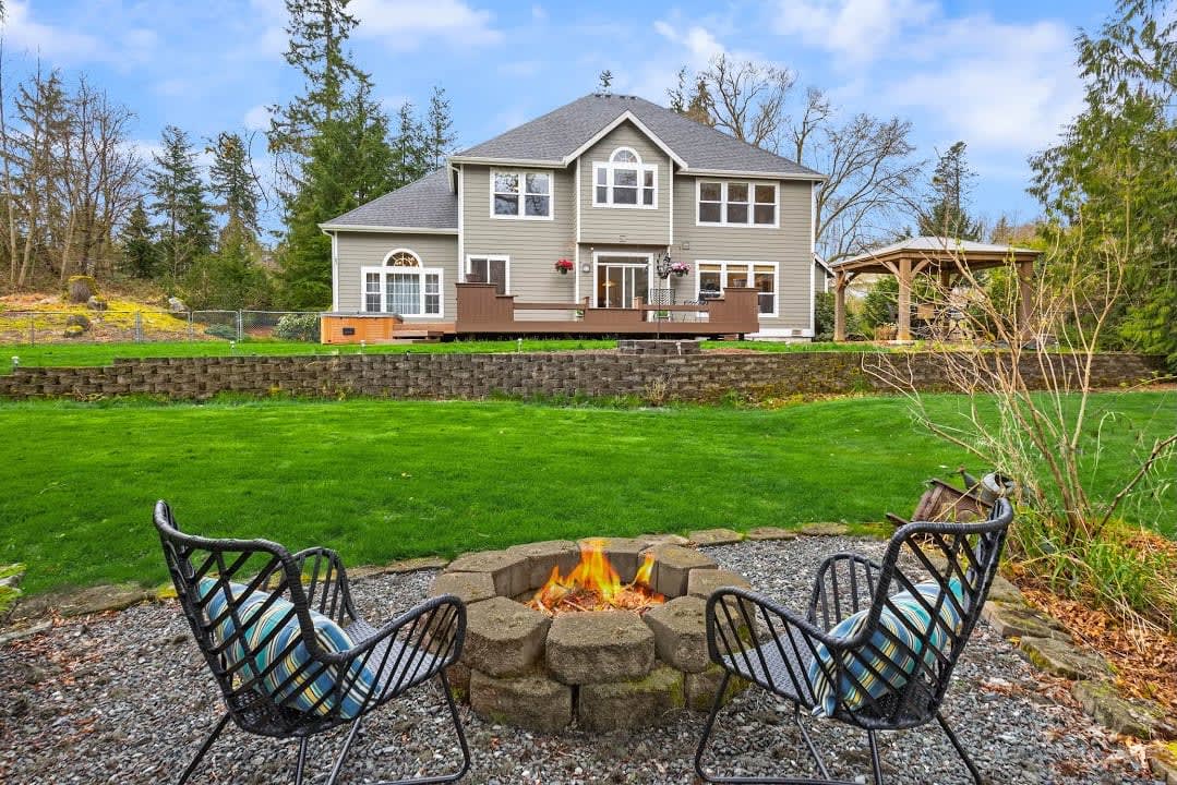 Peaceful Retreat in Lake Stevens