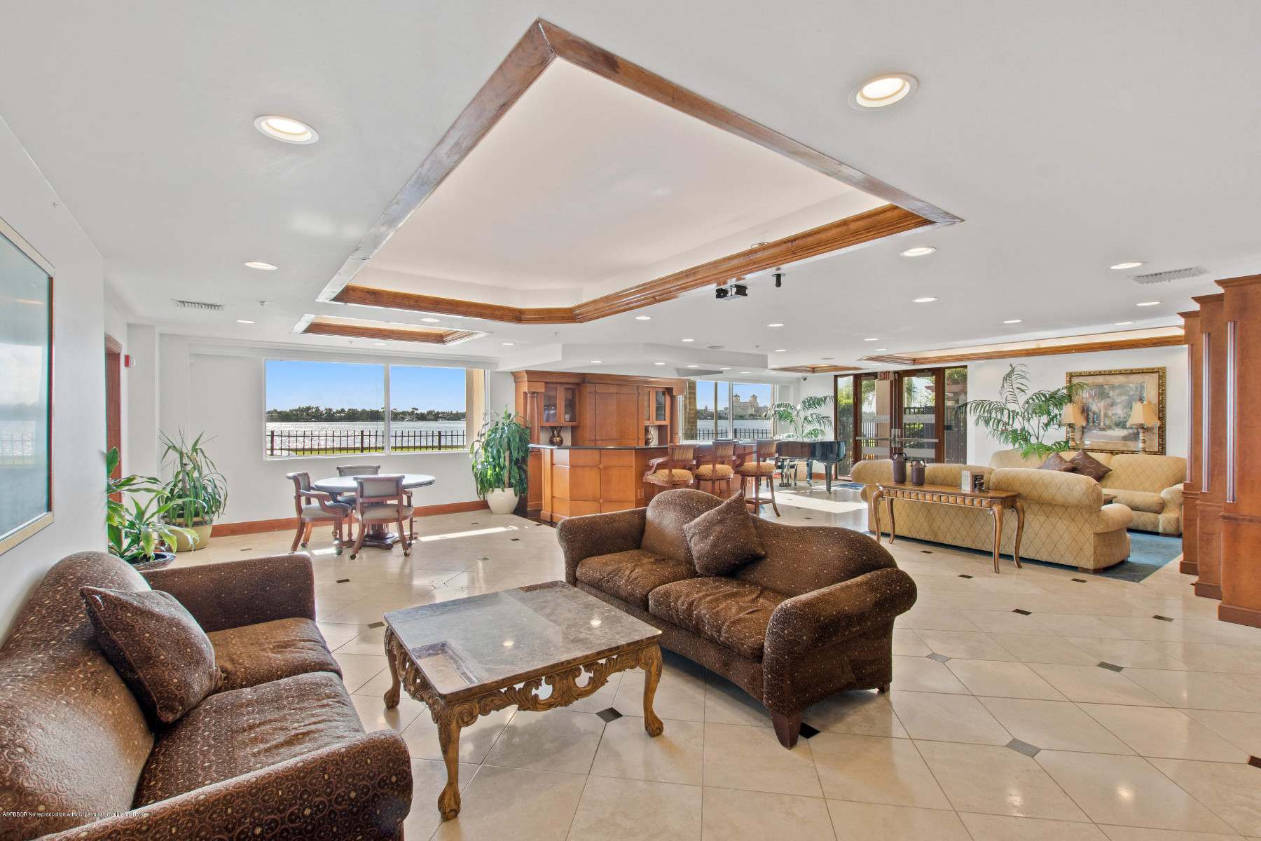 N Flagler Drive