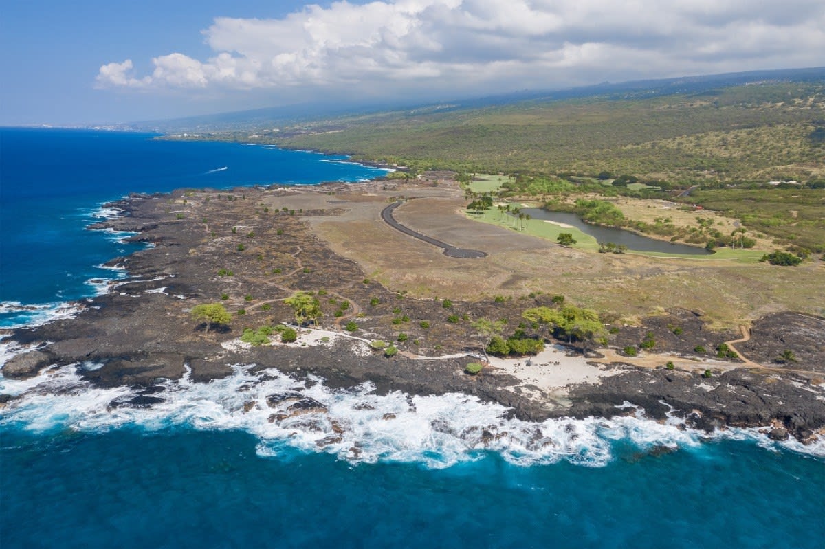 Hawaii Loa Dr