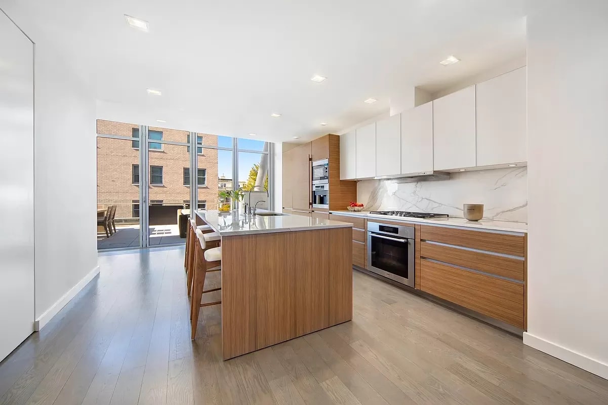 111 Mercer Street Unit: PH