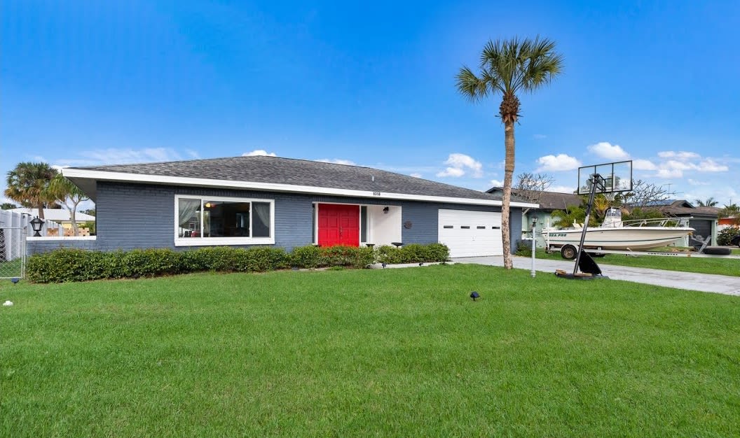 6314 Wisteria Lane, APOLLO BEACH, FL
